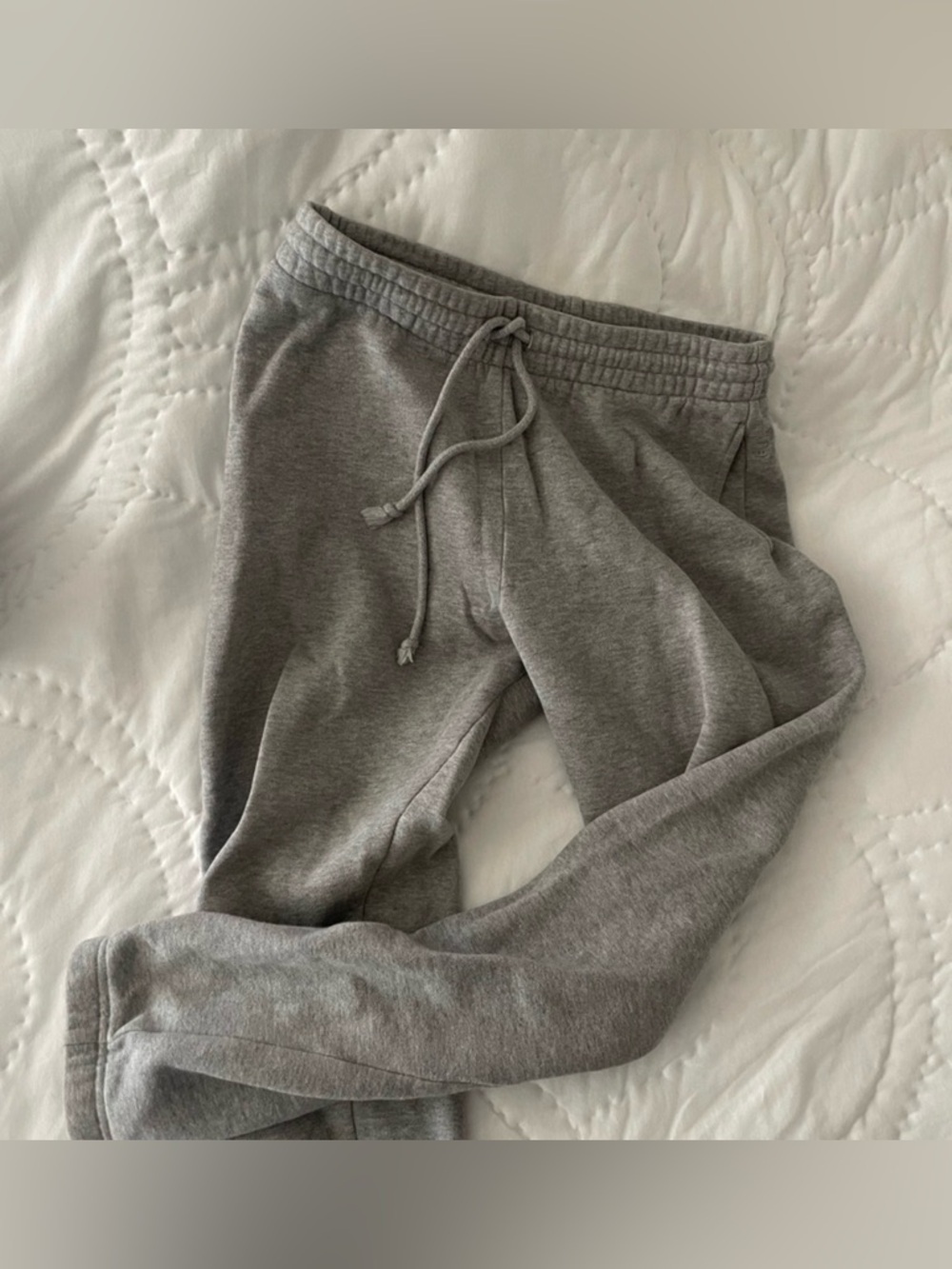 TNA/ Aritzia Cozy AF Fleece Sweatpants